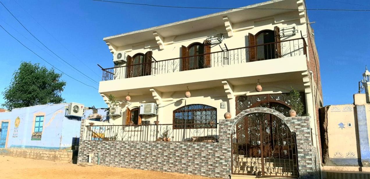 Habibi Nubian Guest House-Nubian Hospitality أسوان المظهر الخارجي الصورة